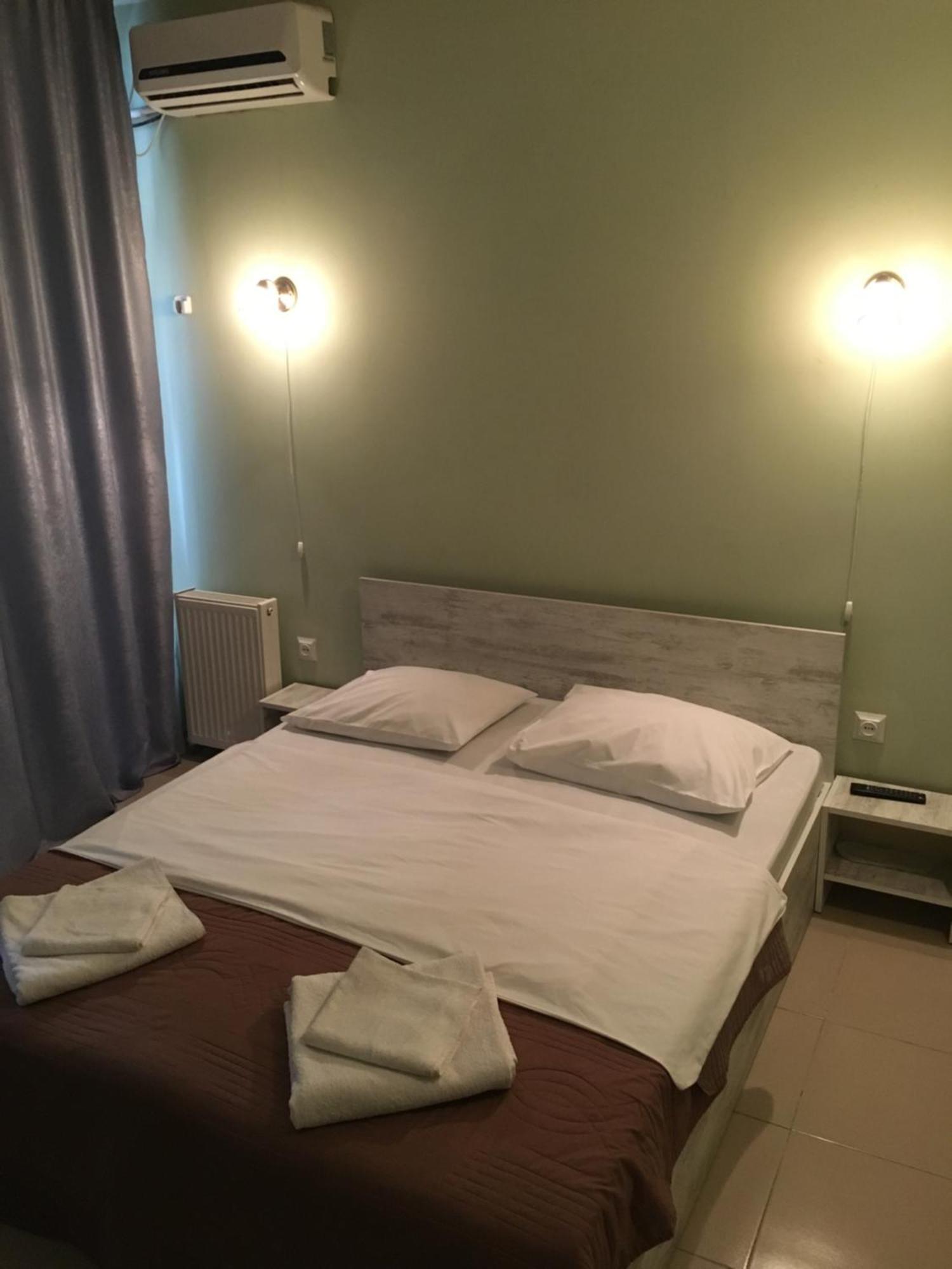 Hotel Lim Batoemi Buitenkant foto