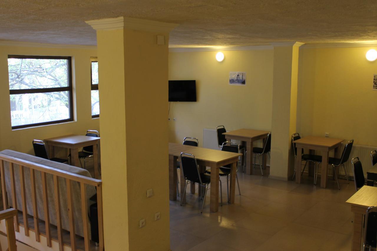 Hotel Lim Batoemi Buitenkant foto